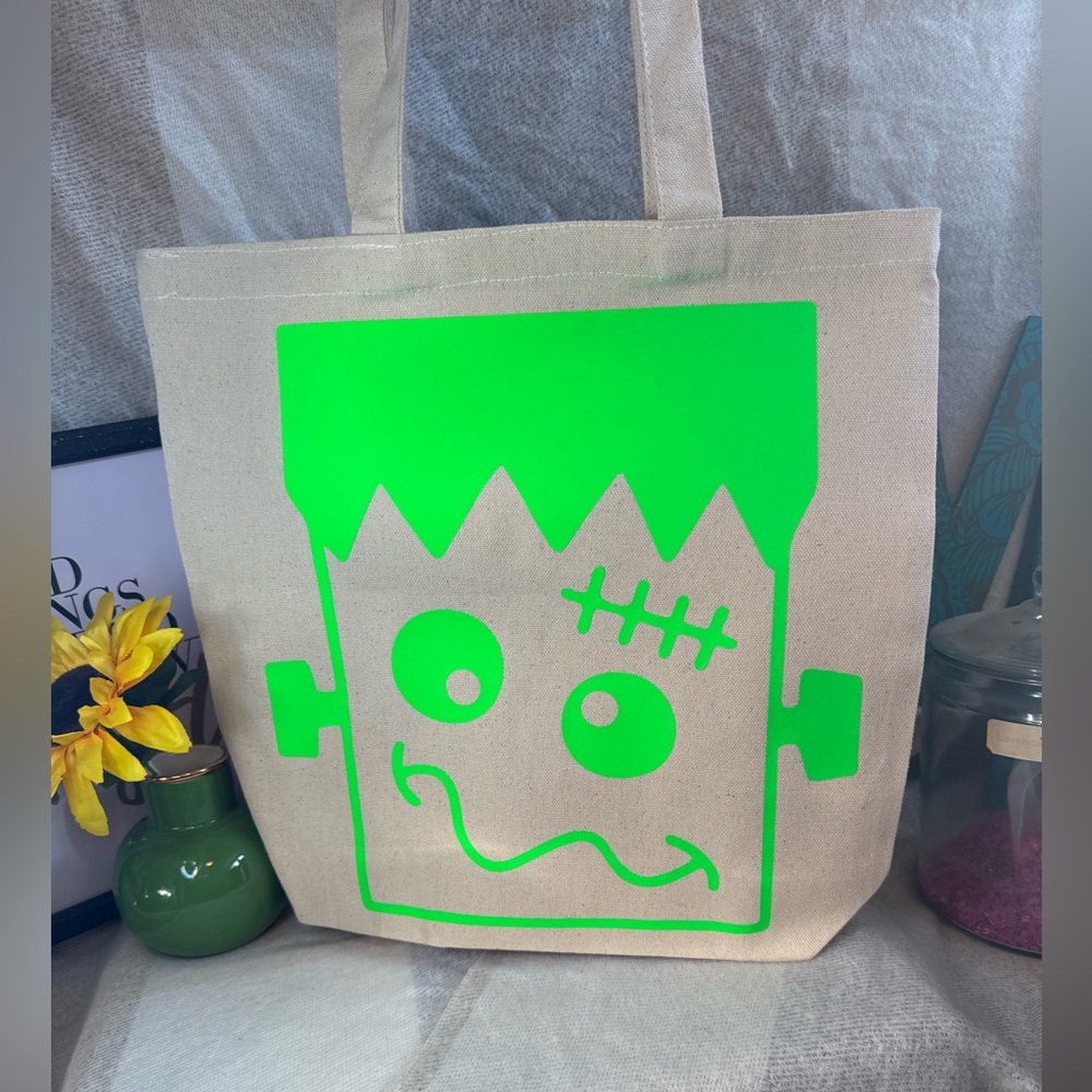 1 Customized Reusable Bag - Picture 4 of 13
